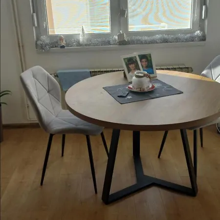 Any דירה פטרוברדין